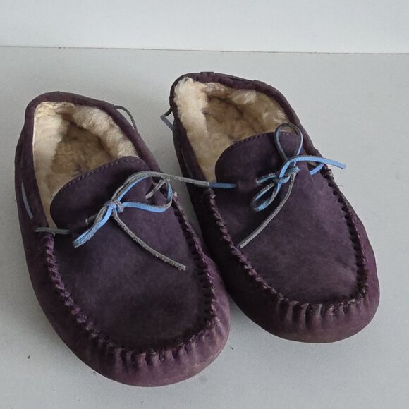 UGG | Slippers Dakota Moccasins Shearling Purple Blue Laces Men Sz 8 Boys Sz 9 - Picture 2 of 5